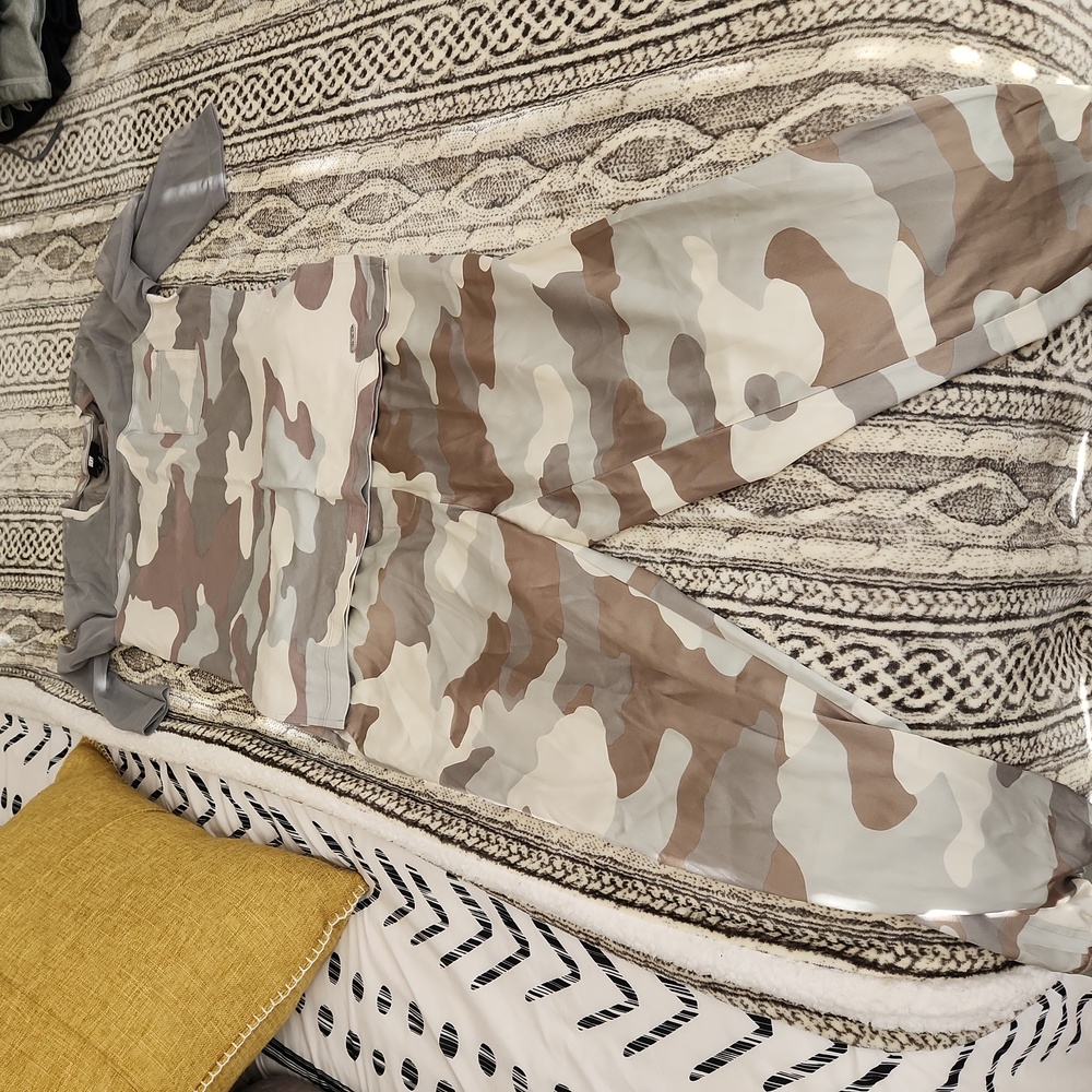 DKNY army design top and bottom